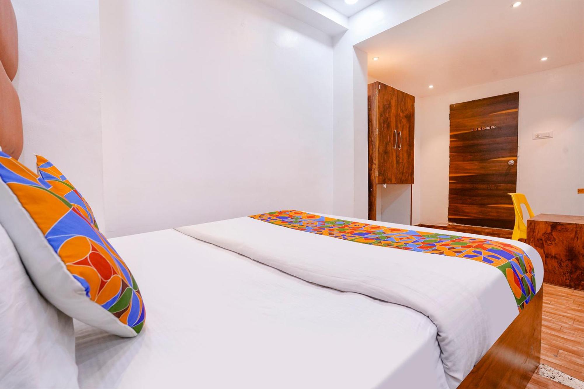Fabhotel Lime Ras Palace 아우랑가바드 외부 사진
