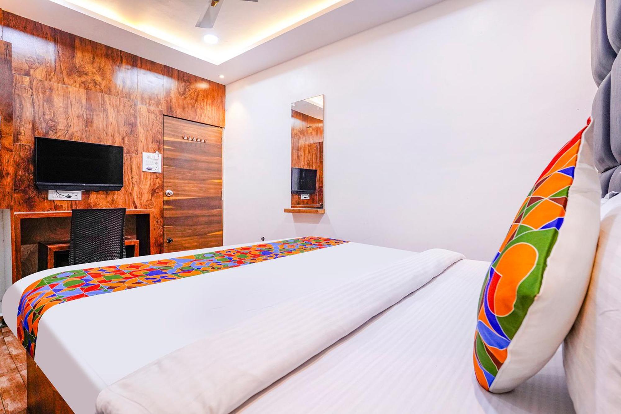 Fabhotel Lime Ras Palace 아우랑가바드 외부 사진