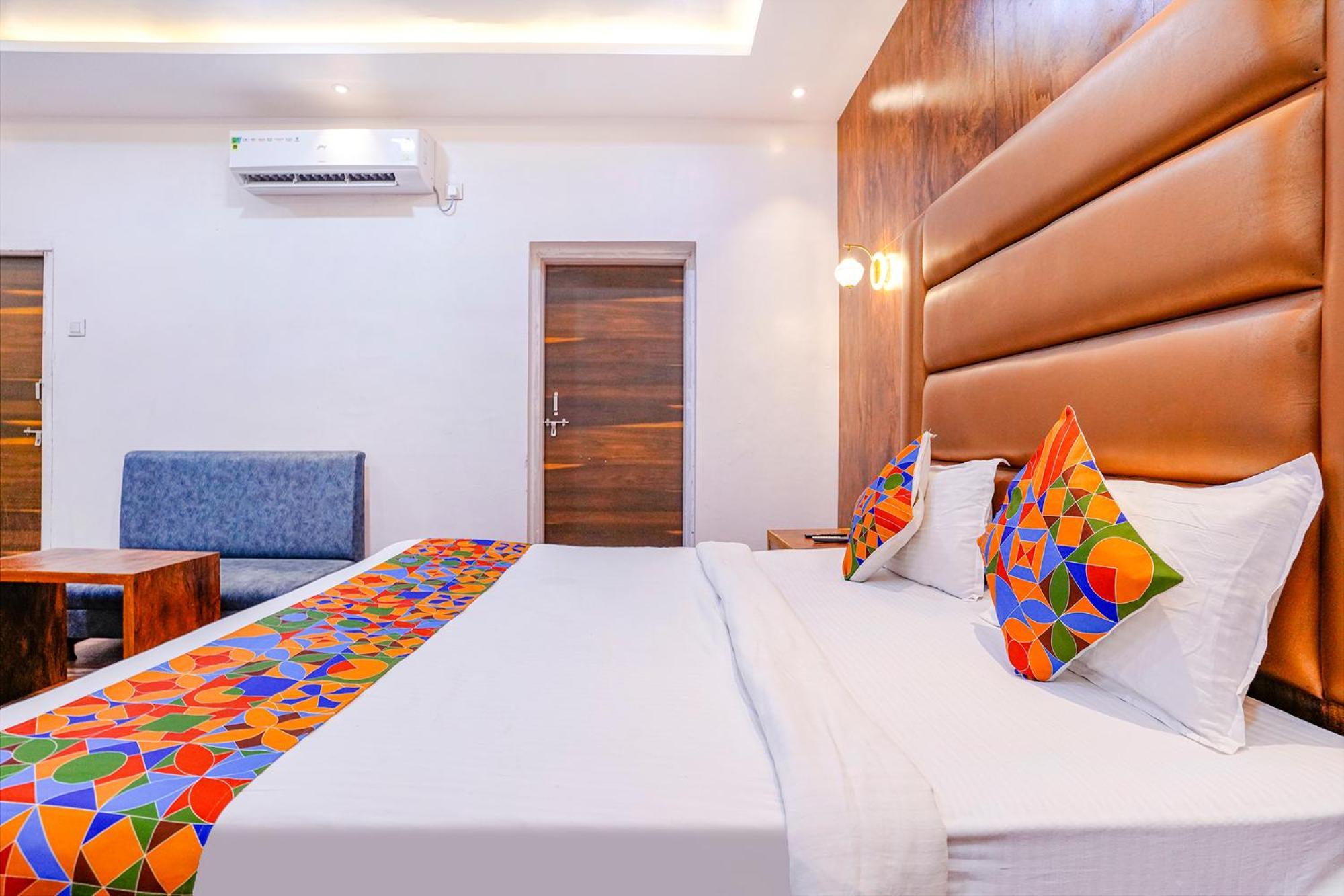 Fabhotel Lime Ras Palace 아우랑가바드 외부 사진